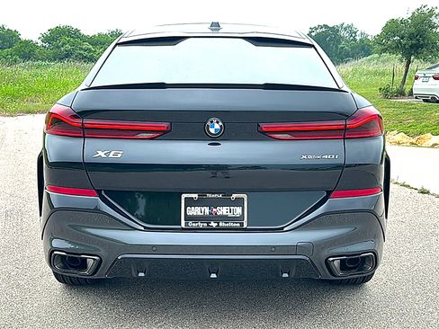 New 2027 BMW X6 xDrive40i w/ Climate Comfort Package AWD/4WD image 7