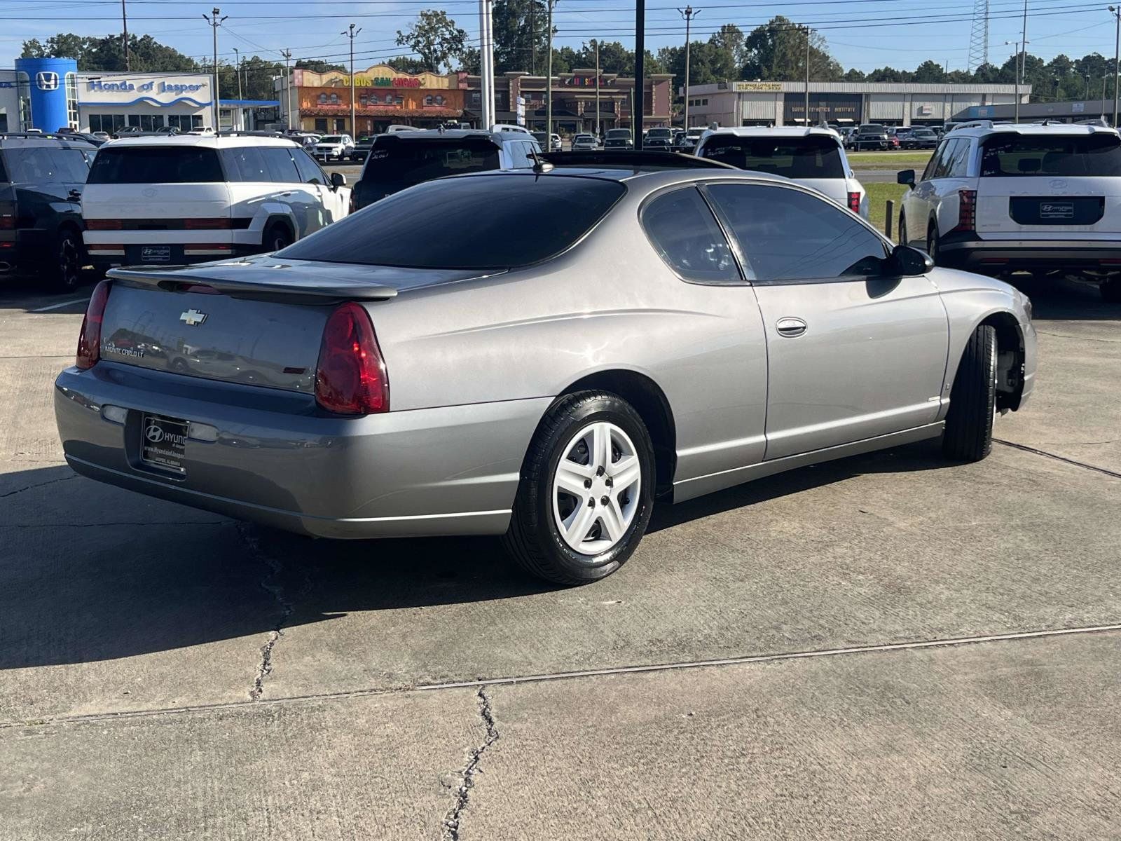 Used 2006 Chevrolet Monte Carlo LT w/ Preferred Equipment Group FWD image 3