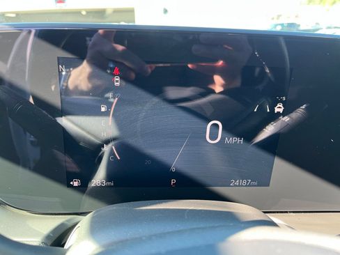 Used 2025 Buick Encore GX Preferred FWD image 41