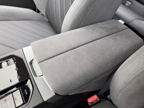 New 2026 BMW iX xDrive45 w/ M Sport Package image 34