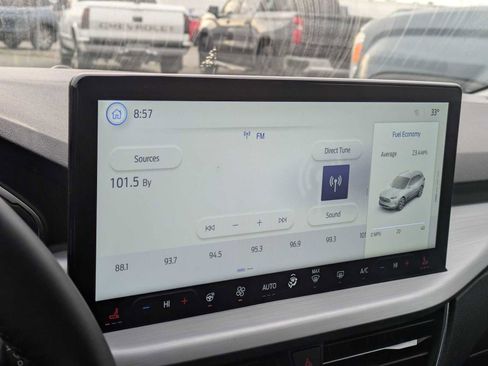 Used 2025 Ford Escape Platinum image 31