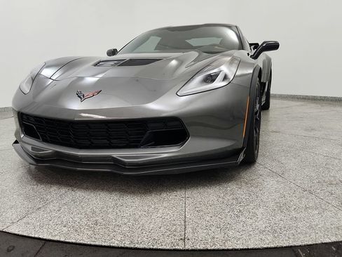 Used 2015 Chevrolet Corvette Z06 w/ 3LZ Preferred Equipment Group RWD image 12