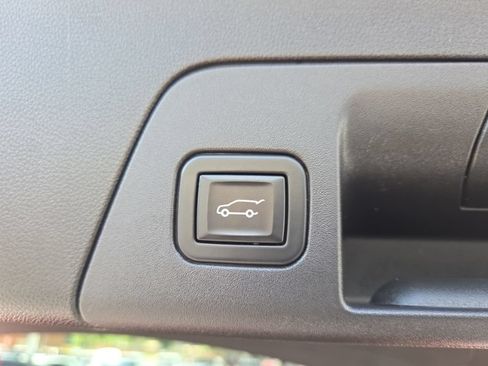 Used 2023 Buick Envision Preferred AWD/4WD image 12