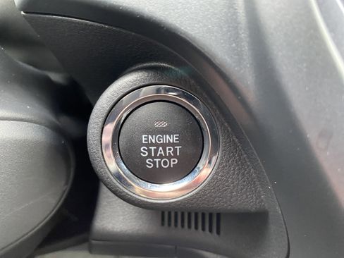 Used 2025 Subaru Forester Limited image 33