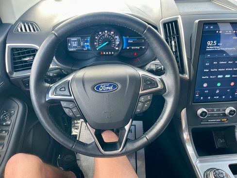 Used 2024 Ford Edge Titanium image 14