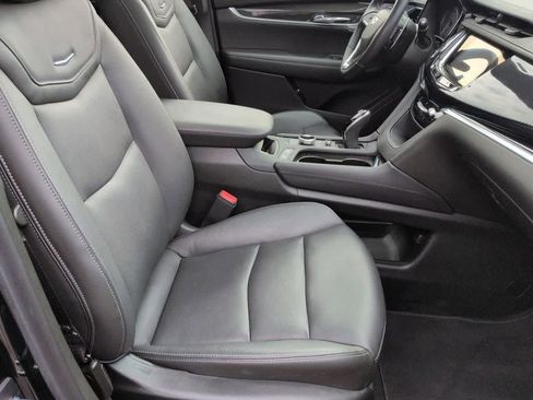 Used 2023 Cadillac XT6 Sport w/ Technology Package image 24