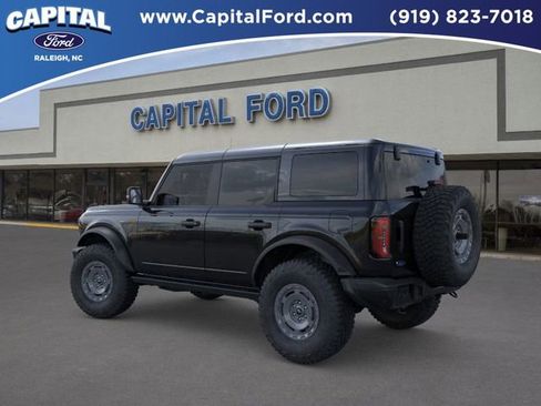 New 2025 Ford Bronco Badlands image 4