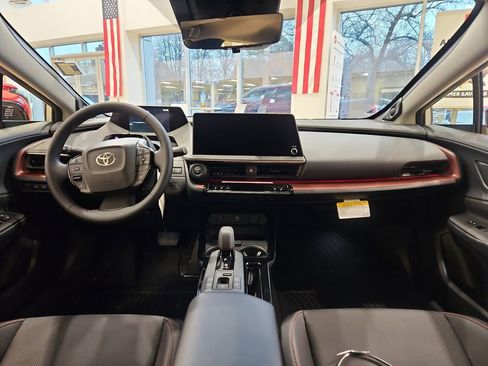 New 2026 Toyota Prius Plug-In Hybrid image 4