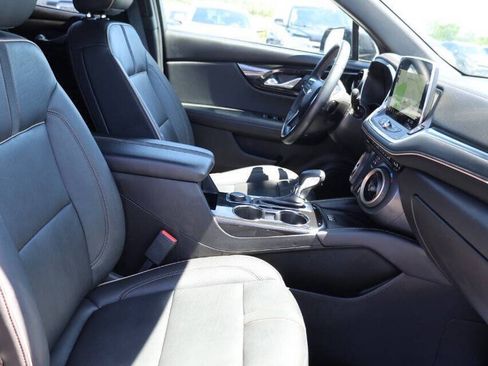 Used 2024 Chevrolet Blazer Premier w/ Enhanced Convenience Package AWD/4WD image 15