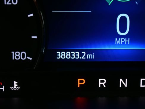 Used 2021 Ford Escape SEL image 26