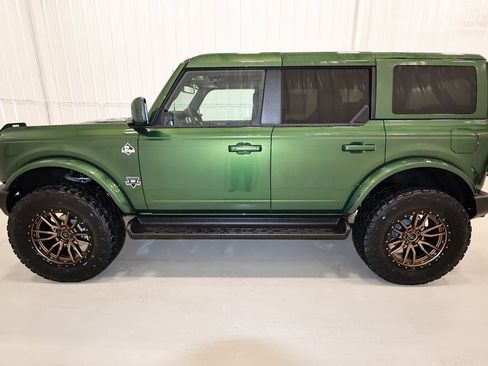 New 2025 Ford Bronco Outer Banks image 6