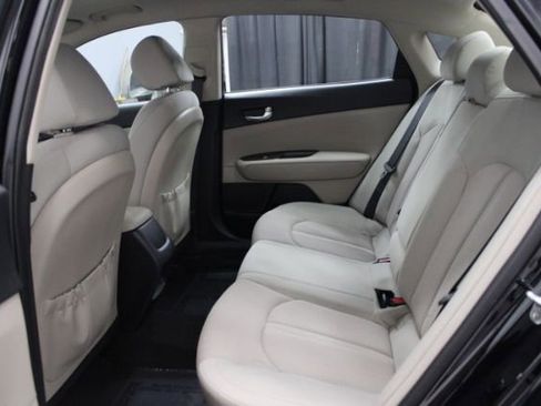 Used 2016 Kia Optima LX image 16