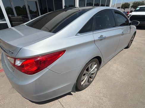 Used 2013 Hyundai Sonata Limited w/ Premium Pkg FWD image 6