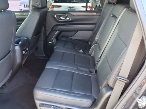 Used 2022 Chevrolet Tahoe LT w/ LT Signature Plus Package image 32