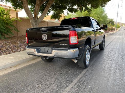 Used 2021 RAM 2500 Tradesman w/ Chrome Appearance Group AWD/4WD image 4