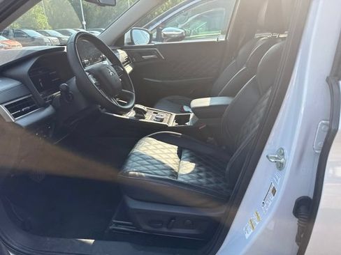 Used 2024 Mitsubishi Outlander SEL AWD/4WD image 5