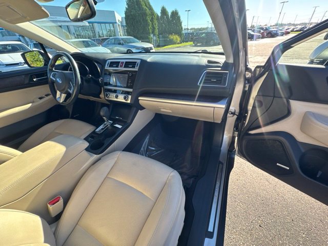 Used 2016 Subaru Outback 2.5i Limited AWD/4WD image 15