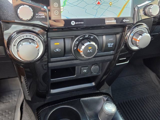 Used 2021 Toyota 4Runner TRD Off-Road Premium w/ Moonroof Package AWD/4WD image 22