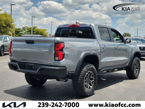 Used 2024 Chevrolet Colorado ZR2 AWD/4WD image 6