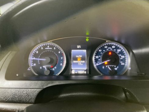 Used 2017 Toyota Camry LE FWD image 21