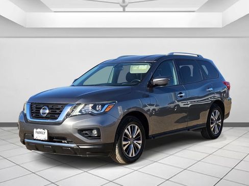 Used 2020 Nissan Pathfinder SV FWD image 3