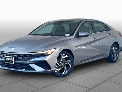 Used 2025 Hyundai Elantra Limited