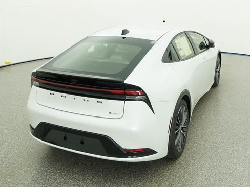 New 2026 Toyota Prius XLE FWD image 8