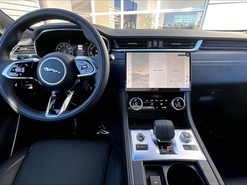New 2026 Jaguar F-PACE R-Dynamic S AWD/4WD image 5