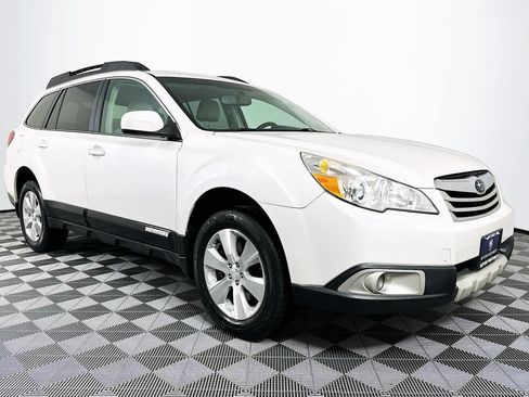 Used 2010 Subaru Outback 3.6R Limited AWD/4WD image 26