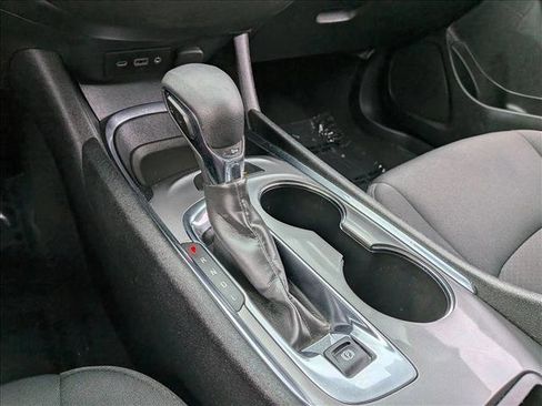 Used 2024 Chevrolet Malibu LT FWD image 18