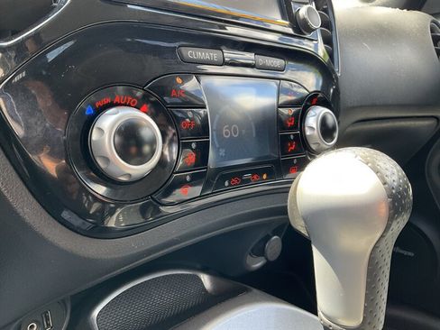 Used 2016 Nissan Juke SV w/ Technology Package AWD/4WD image 30