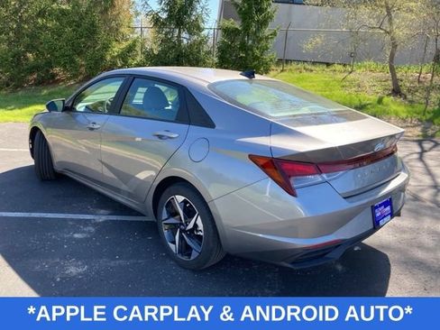 Used 2023 Hyundai Elantra SEL w/ Convenience Package FWD image 8