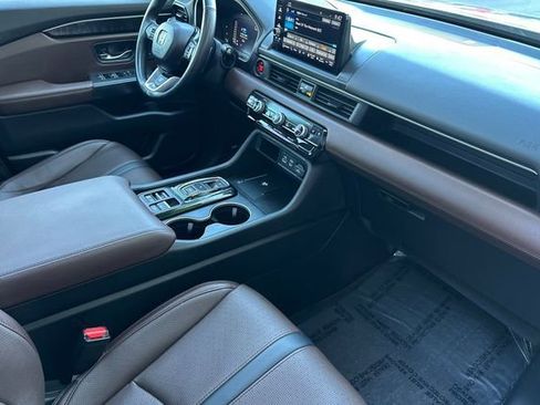 Used 2023 Honda Pilot Elite image 19