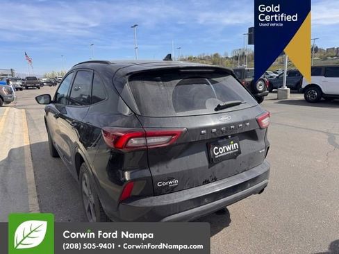 Used 2023 Ford Escape ST-Line w/ Tech Pack #1 image 9