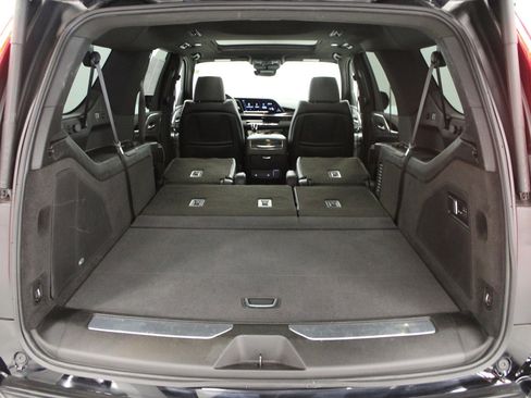 Used 2023 Cadillac Escalade ESV Sport w/ Touring Package image 11