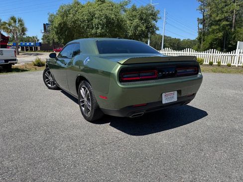 Used 2019 Dodge Challenger SXT AWD/4WD image 31
