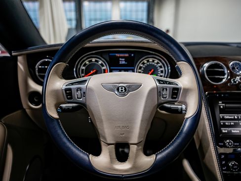 Used 2012 Bentley Continental GT image 11