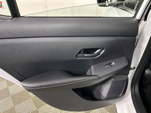 Used 2024 Nissan Sentra S FWD image 16