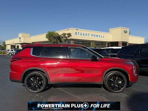 Used 2023 Mitsubishi Outlander SE Black Edition image 20