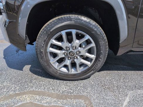 Used 2023 Toyota Tundra 1794 Edition image 27