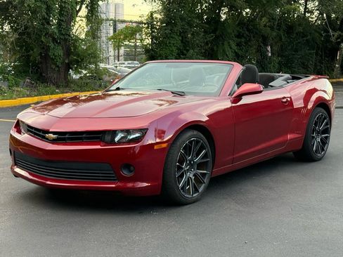 Used 2015 Chevrolet Camaro LT RWD image 13