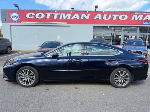 Used 2019 Lexus ES 350 w/ Premium Package FWD image 2
