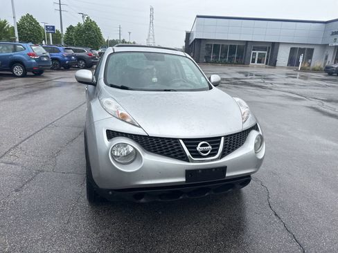 Used 2011 Nissan Juke SV AWD/4WD image 4