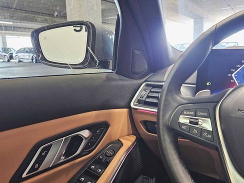 Used 2023 BMW 330i xDrive Sedan w/ Premium Package image 22