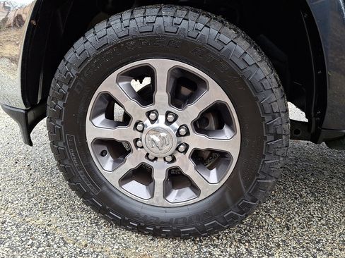 Used 2019 RAM 2500 Limited image 9