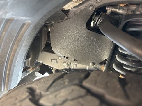 Used 2019 Toyota Tacoma TRD Sport AWD/4WD image 45