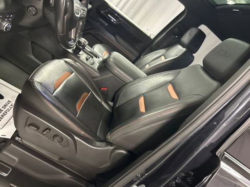 Used 2023 GMC Sierra 1500 AT4 w/ AT4 Premium Package AWD/4WD image 12