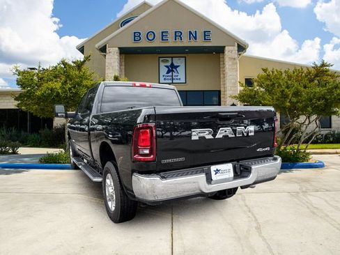 Used 2026 RAM 2500 Big Horn AWD/4WD image 3