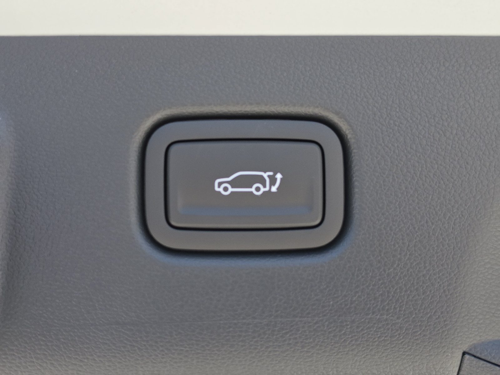 New 2026 Hyundai Kona Limited FWD image 14