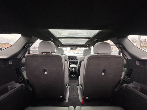 Used 2025 Kia Sorento SX Prestige w/ Sage Leather Package image 13